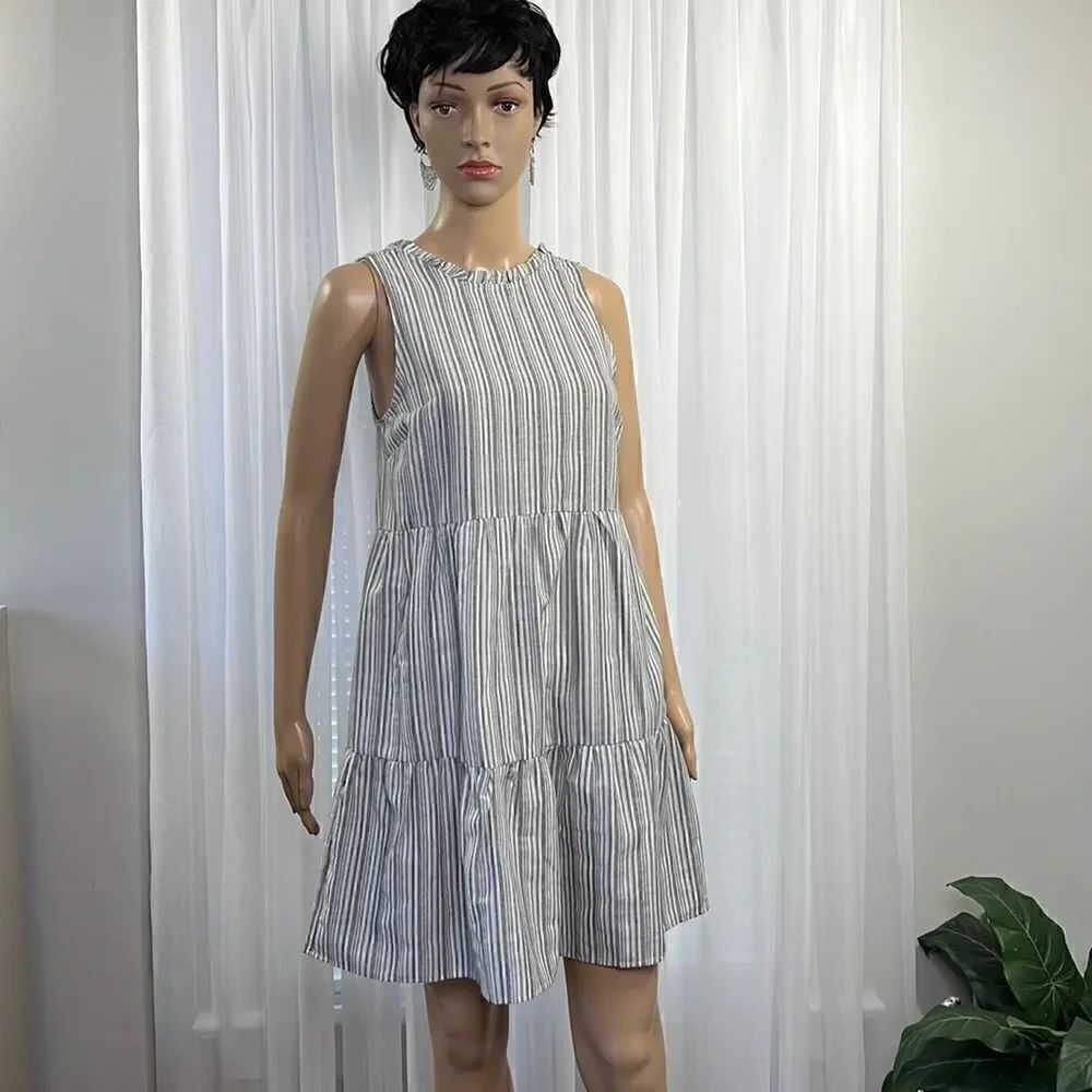 Altar’d State Gray/White Ticking Stripe Small